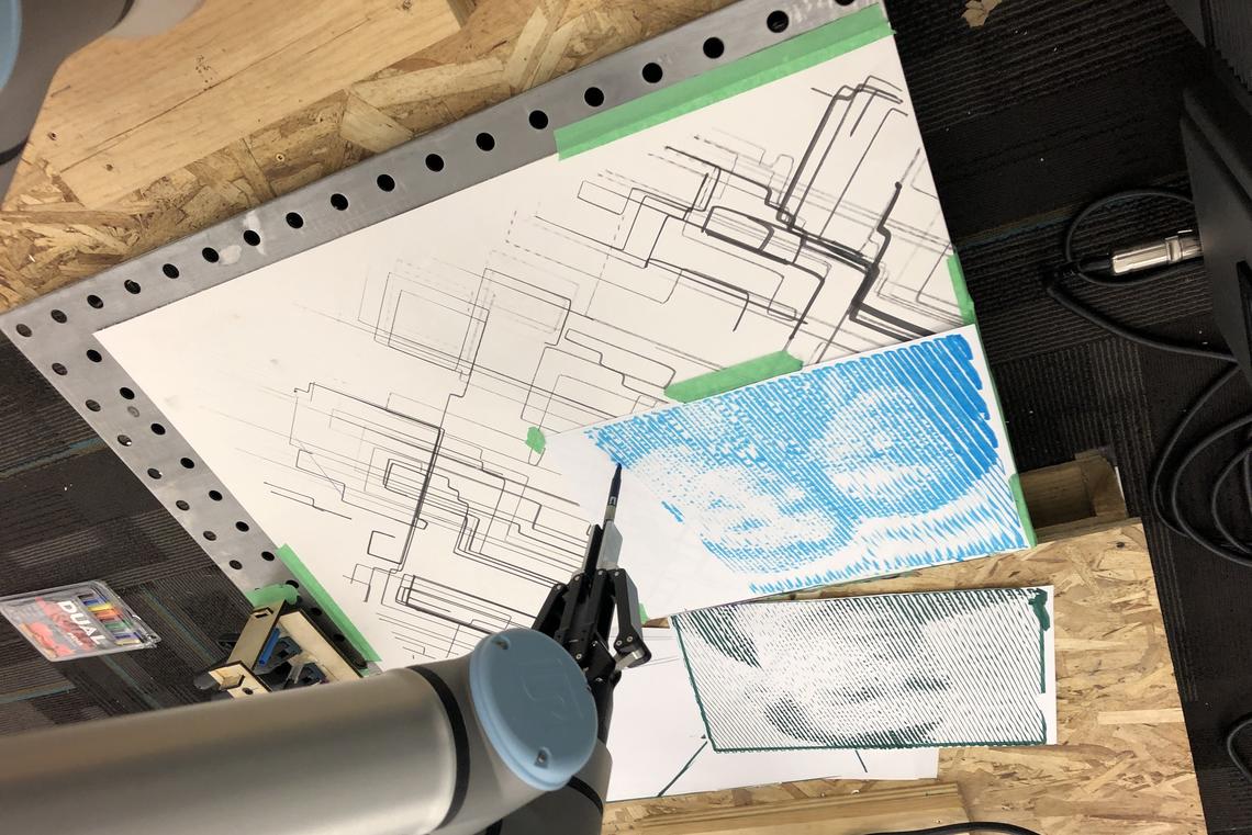 Doors Open YYC 2019 - robots drawing portraits 